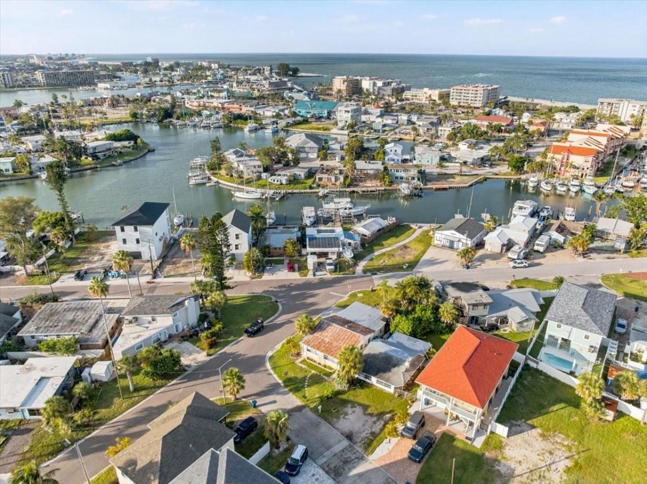 13104 4th Street E, Madeira Beach, FL 33708 Photo