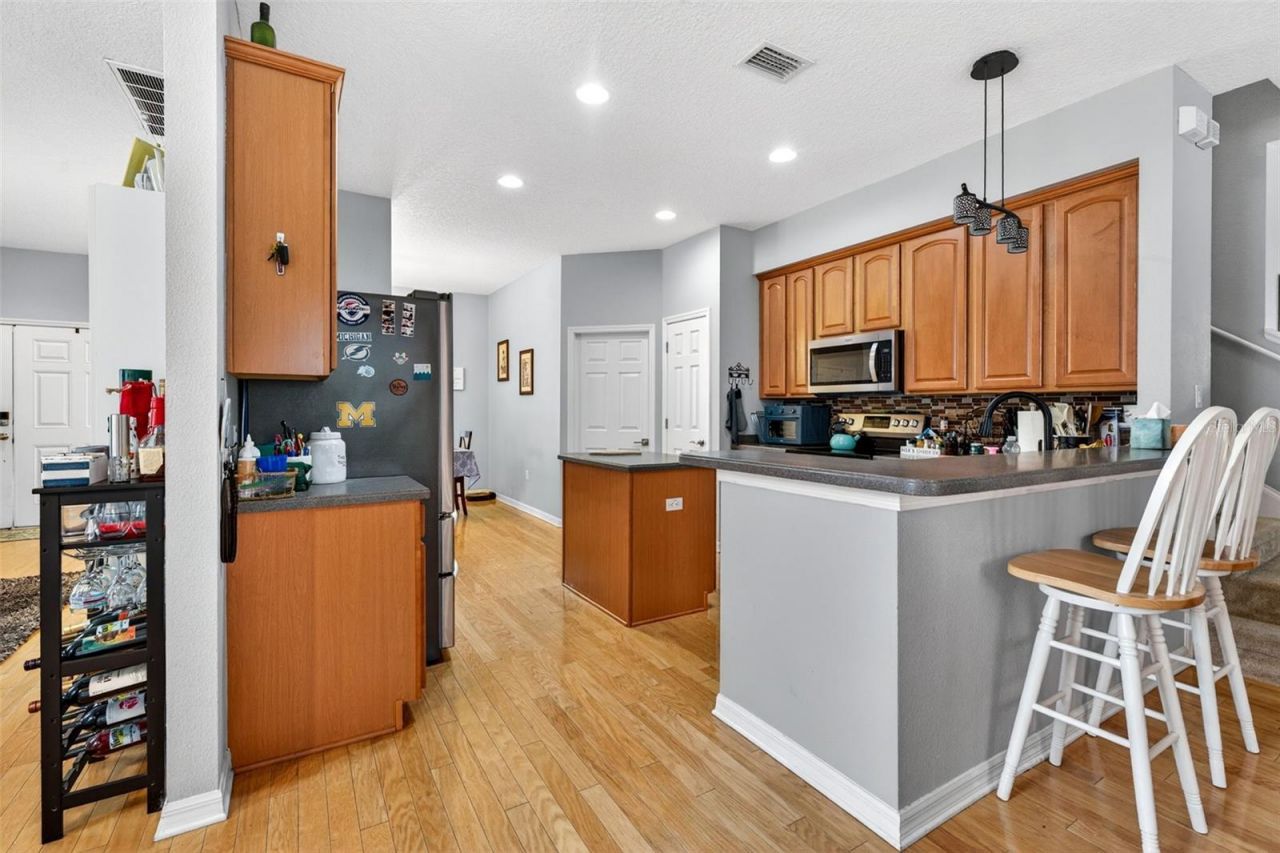 9018 N River Road, Tampa, FL 33635 Photo