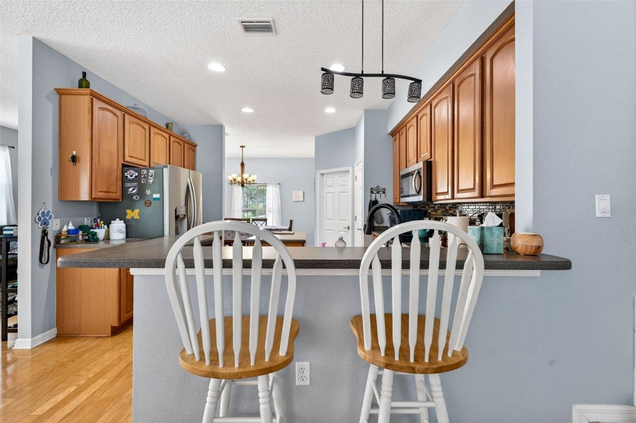 9018 N River Road, Tampa, FL 33635 Photo