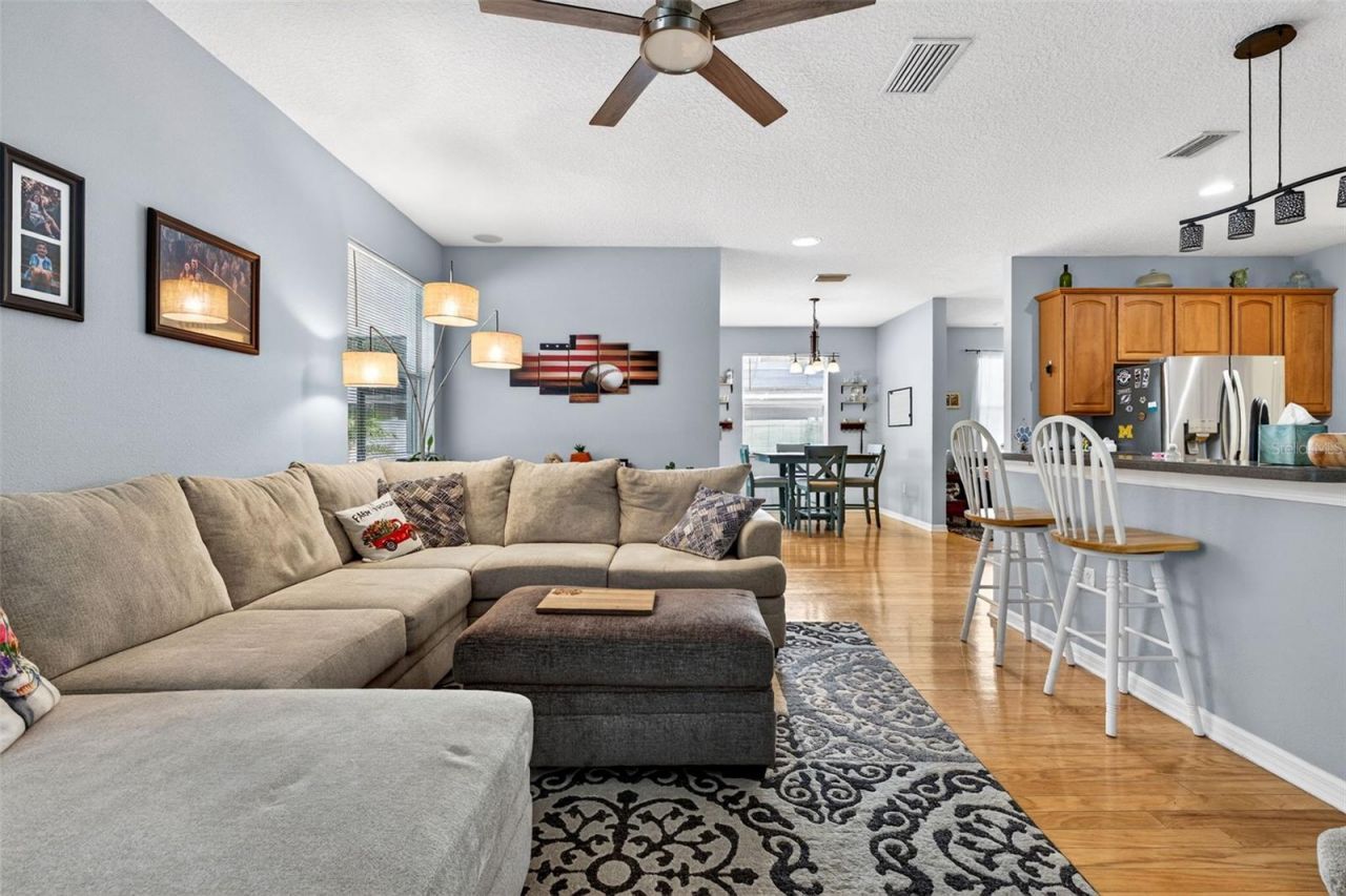 9018 N River Road, Tampa, FL 33635 Photo