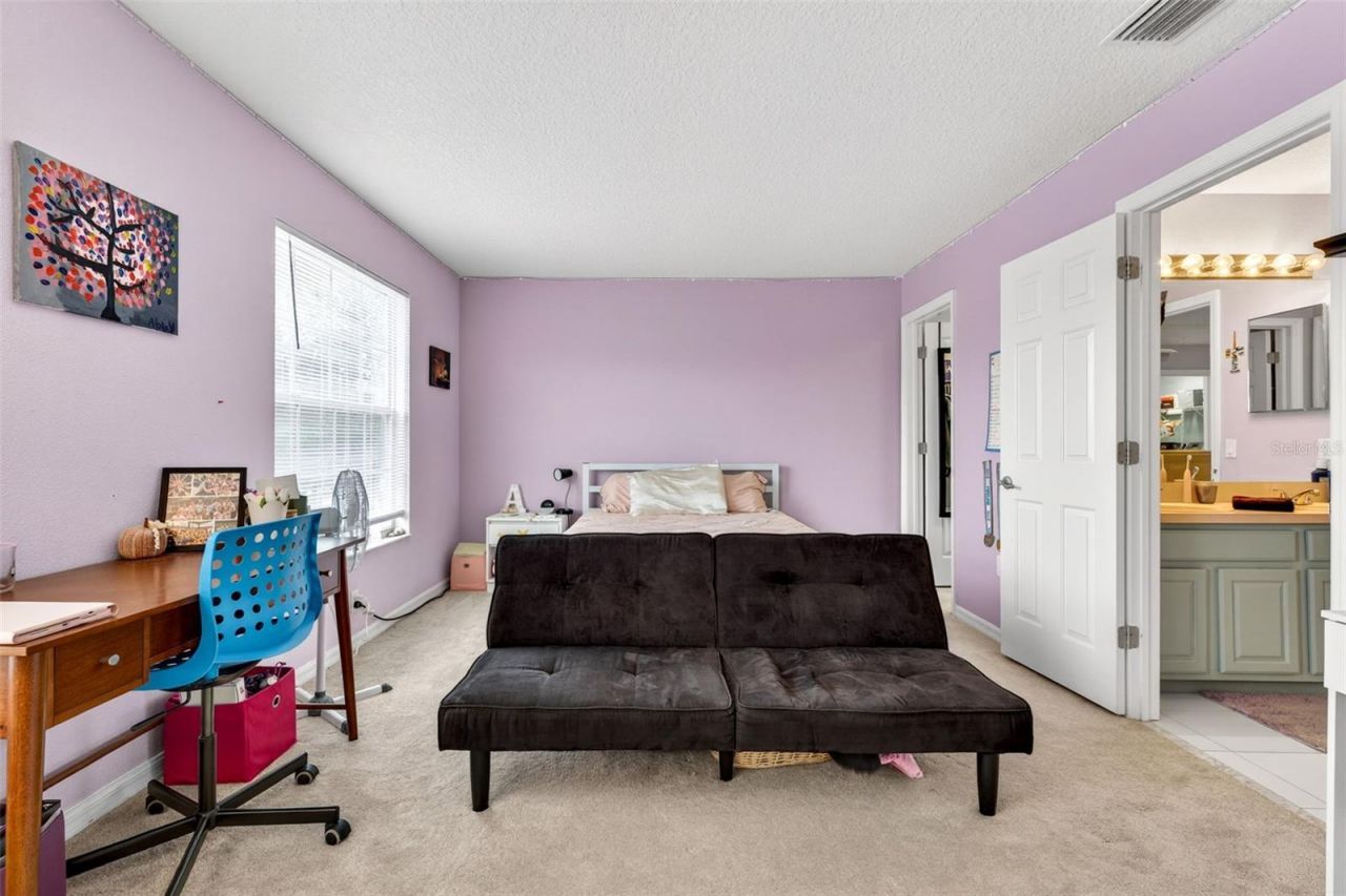 9018 N River Road, Tampa, FL 33635 Photo