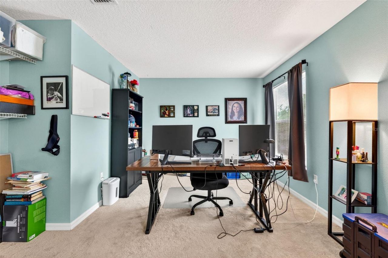 9018 N River Road, Tampa, FL 33635 Photo