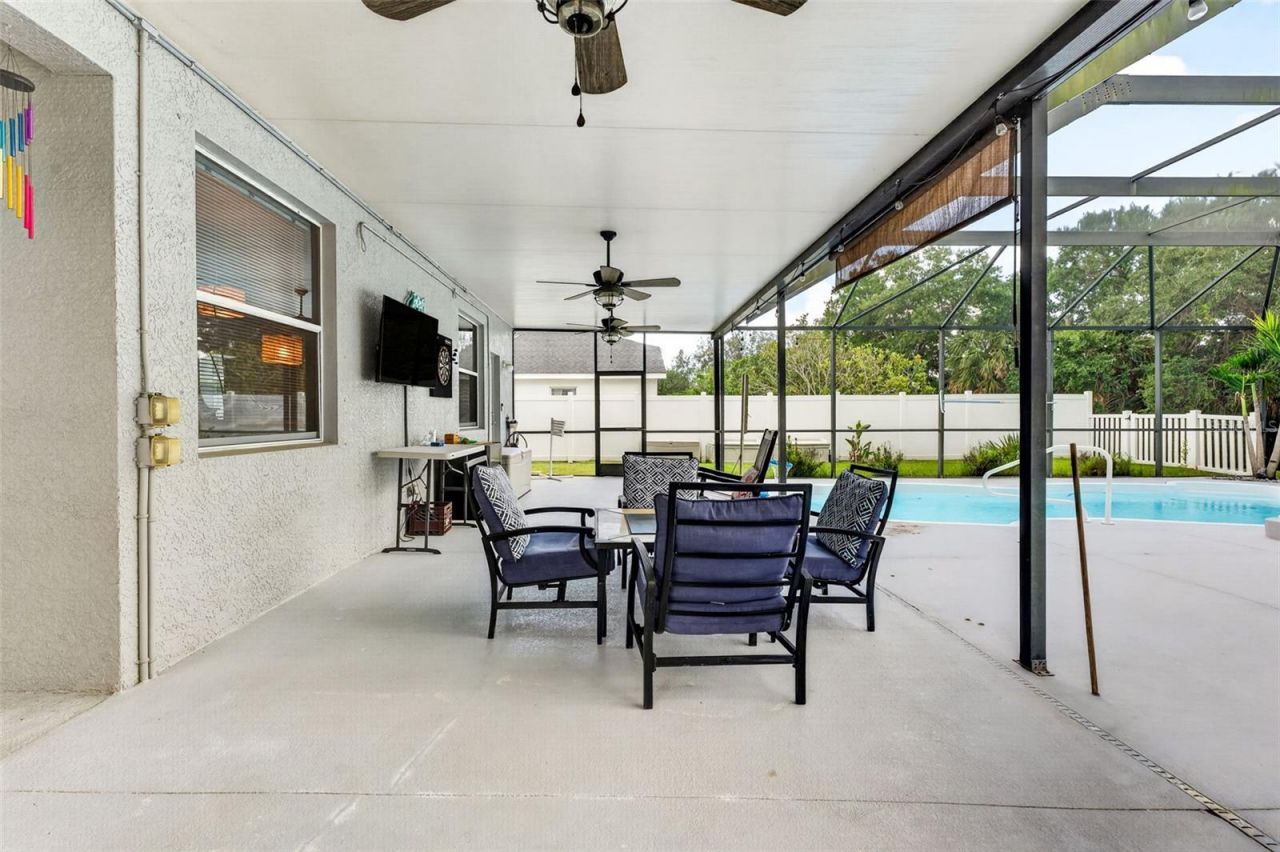 9018 N River Road, Tampa, FL 33635 Photo
