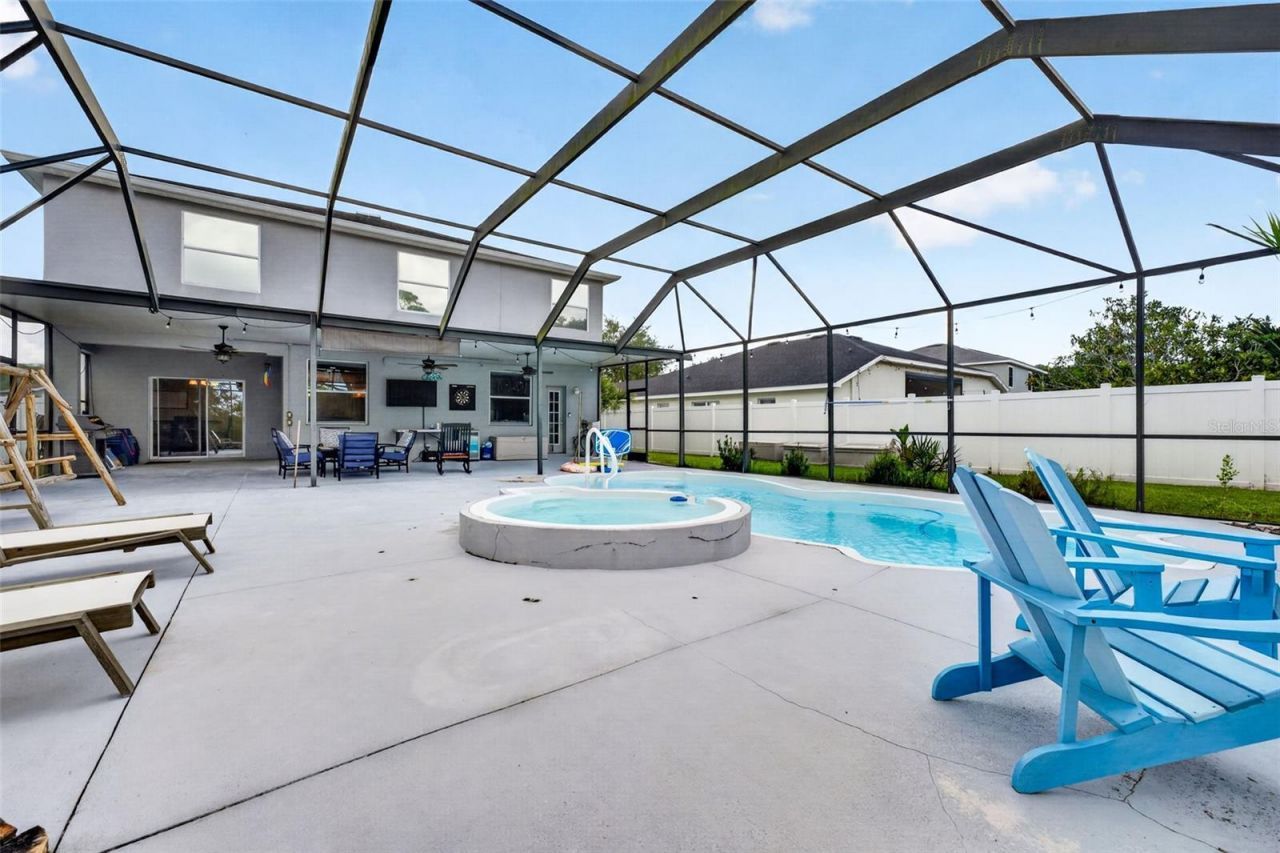 9018 N River Road, Tampa, FL 33635 Photo