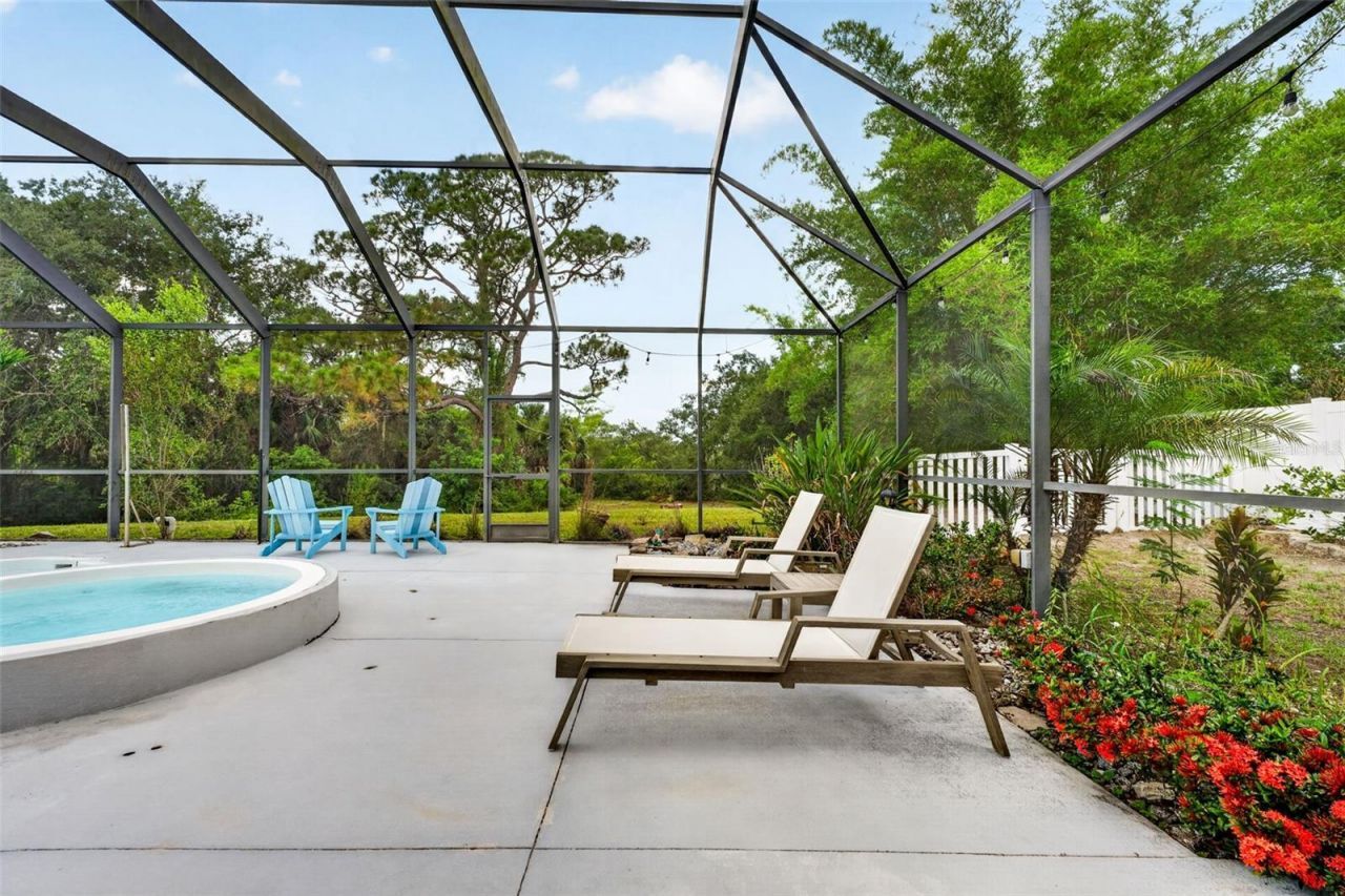 9018 N River Road, Tampa, FL 33635 Photo