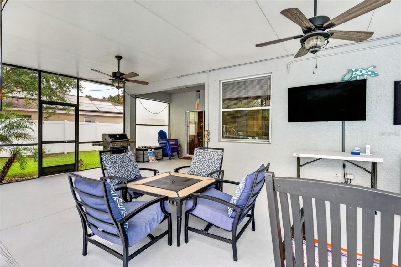 9018 N River Road, Tampa, FL 33635 Photo