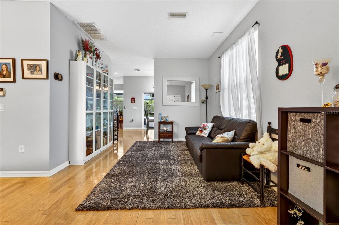 9018 N River Road, Tampa, FL 33635 Photo