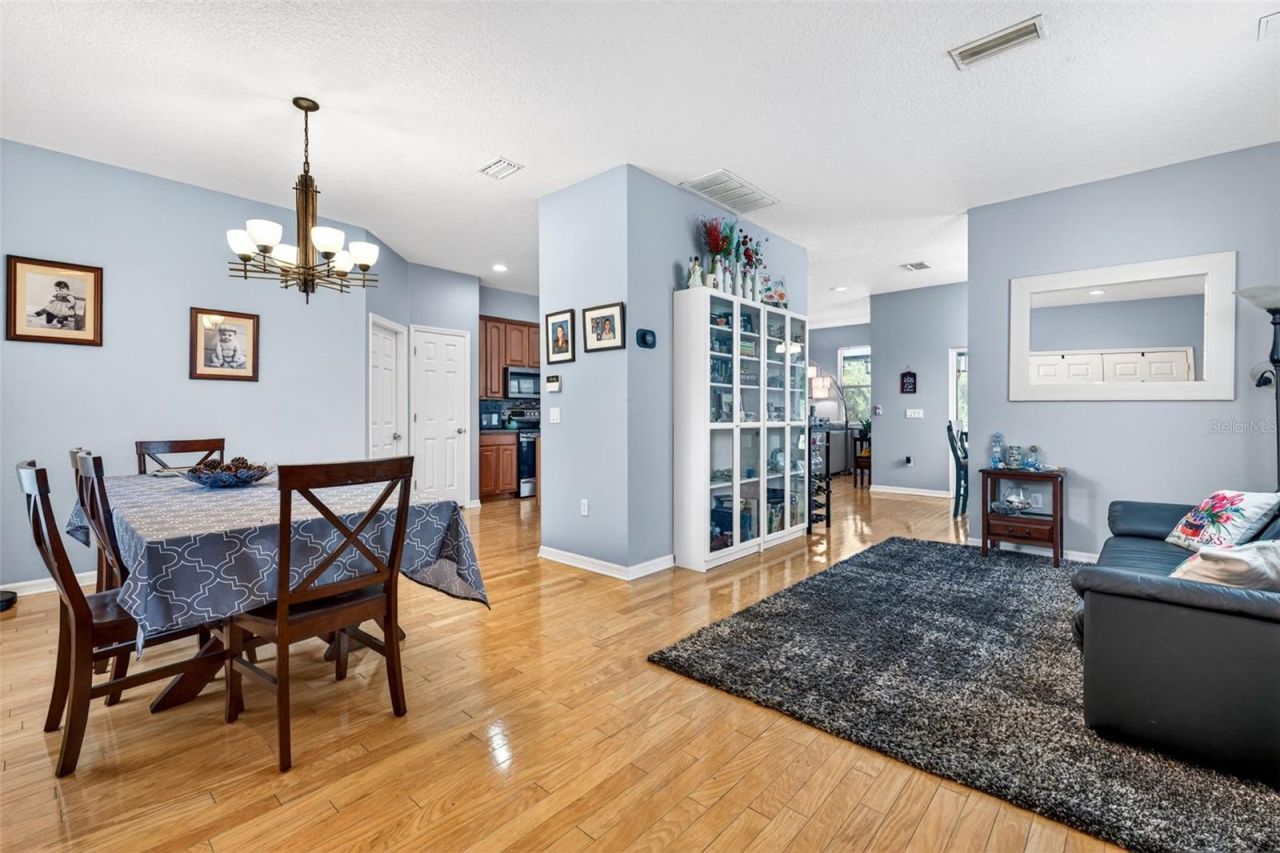 9018 N River Road, Tampa, FL 33635 Photo