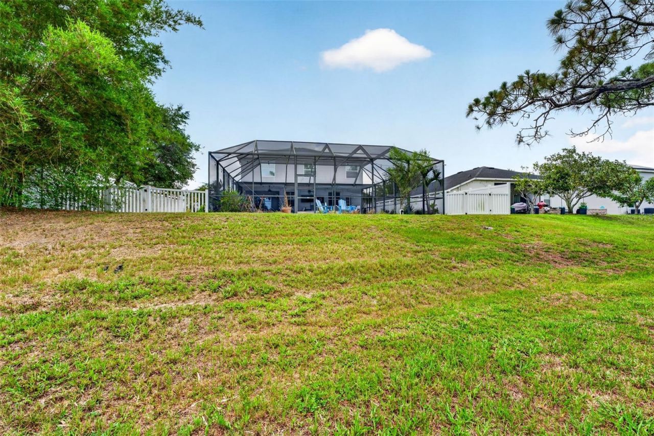 9018 N River Road, Tampa, FL 33635 Photo