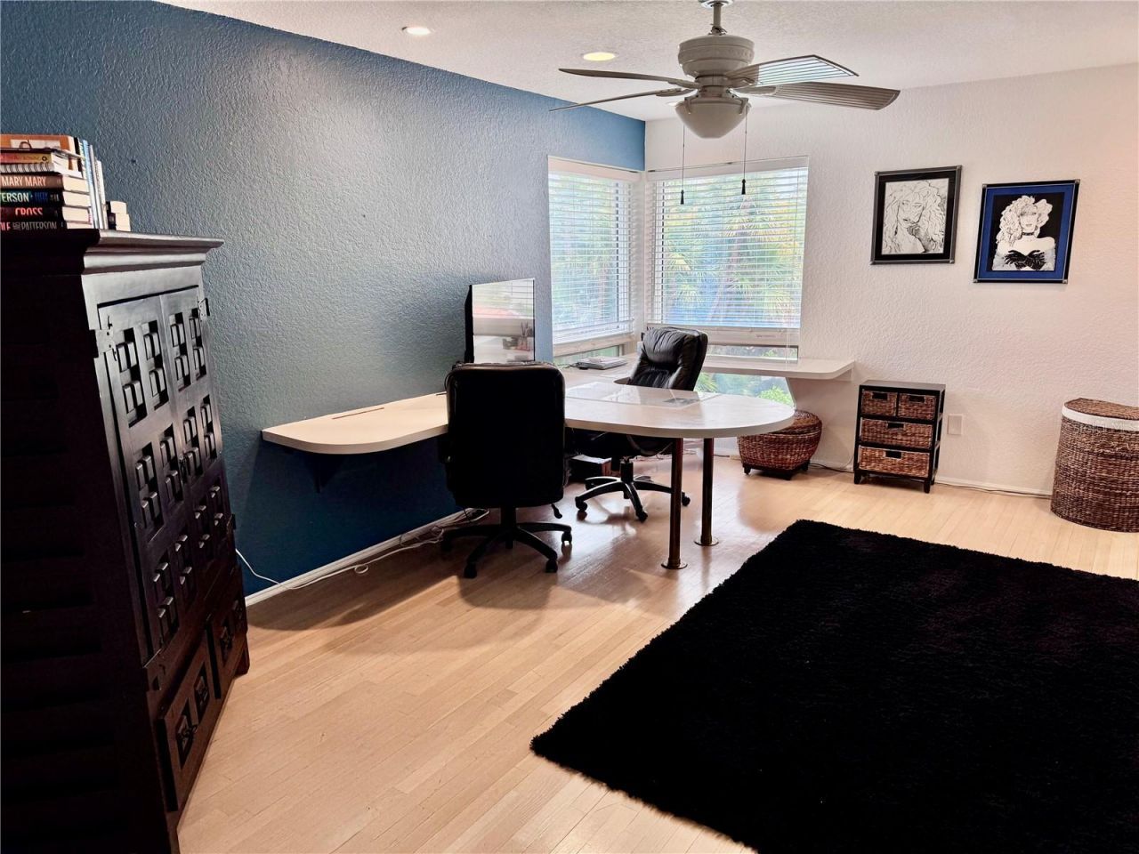 735 79th Circle S, Saint Petersburg, FL 33707 Photo