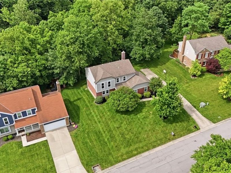 6910 Rushwood Court, West Chester, OH 45241 Photo 3
