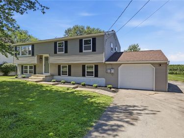 7531 Salmon Creek Road , Williamson, NY 14589