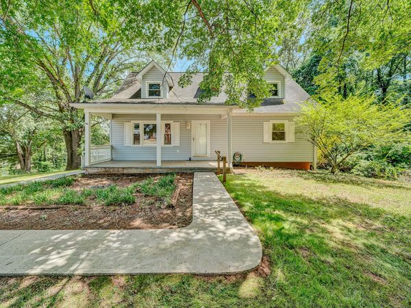 589 4th ST , Buchanan, VA 24066