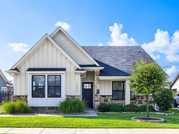 1572 Lizzie Lane , Burleson, TX 76028