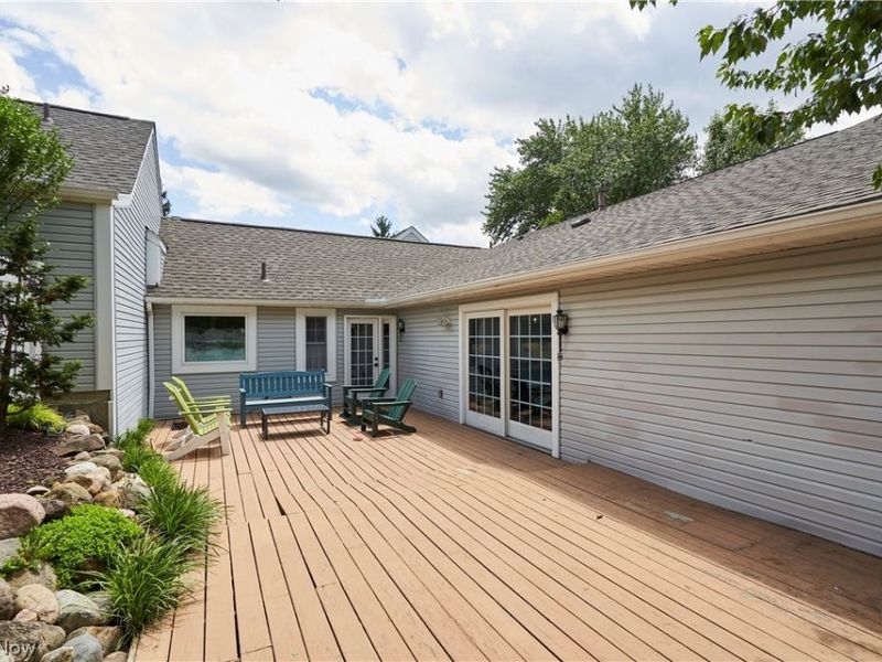 885 Kenton Court, Akron, OH 44313 Photo 20