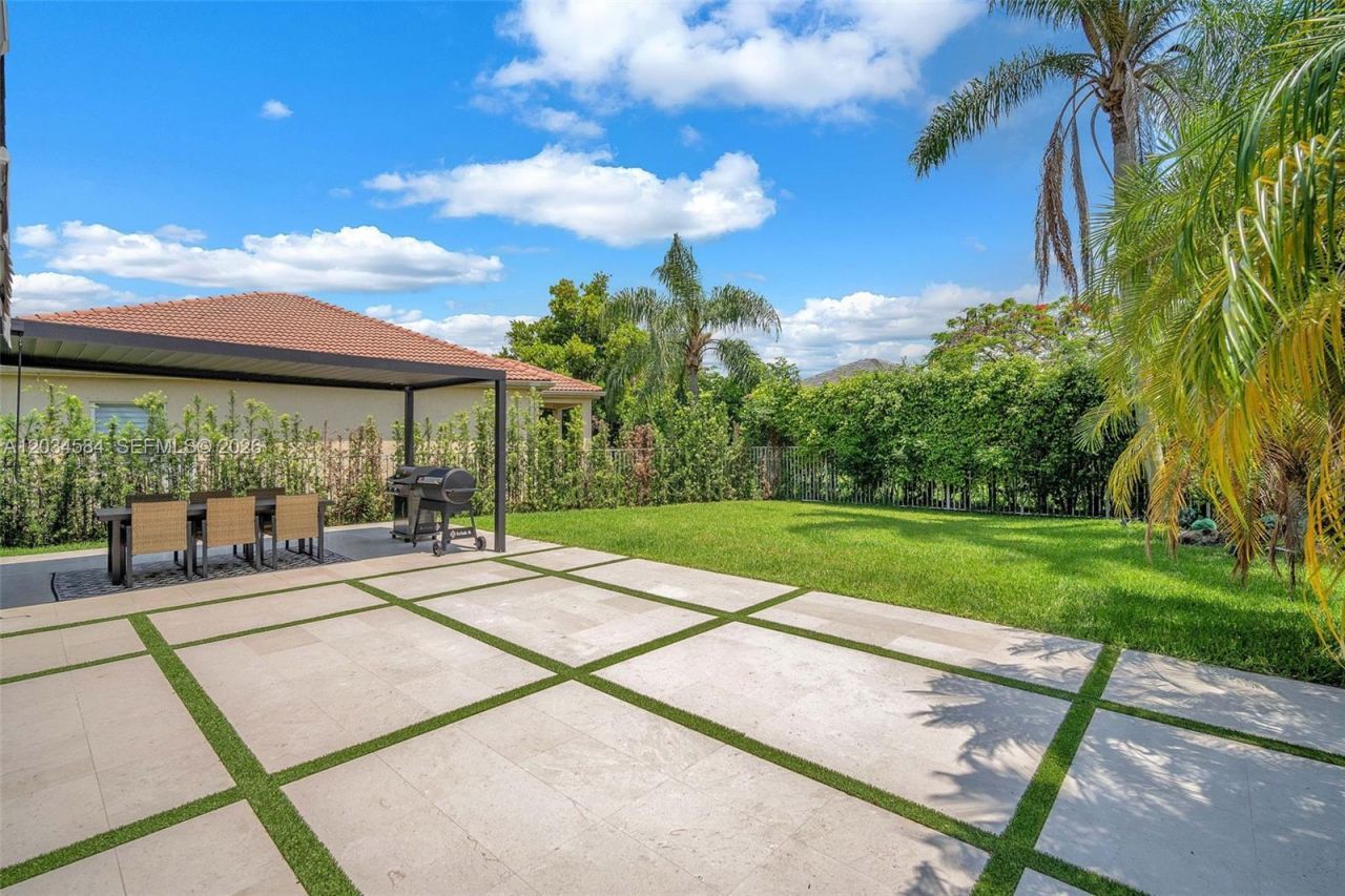 731 Tulip Cir , Weston, FL 33327 Photo