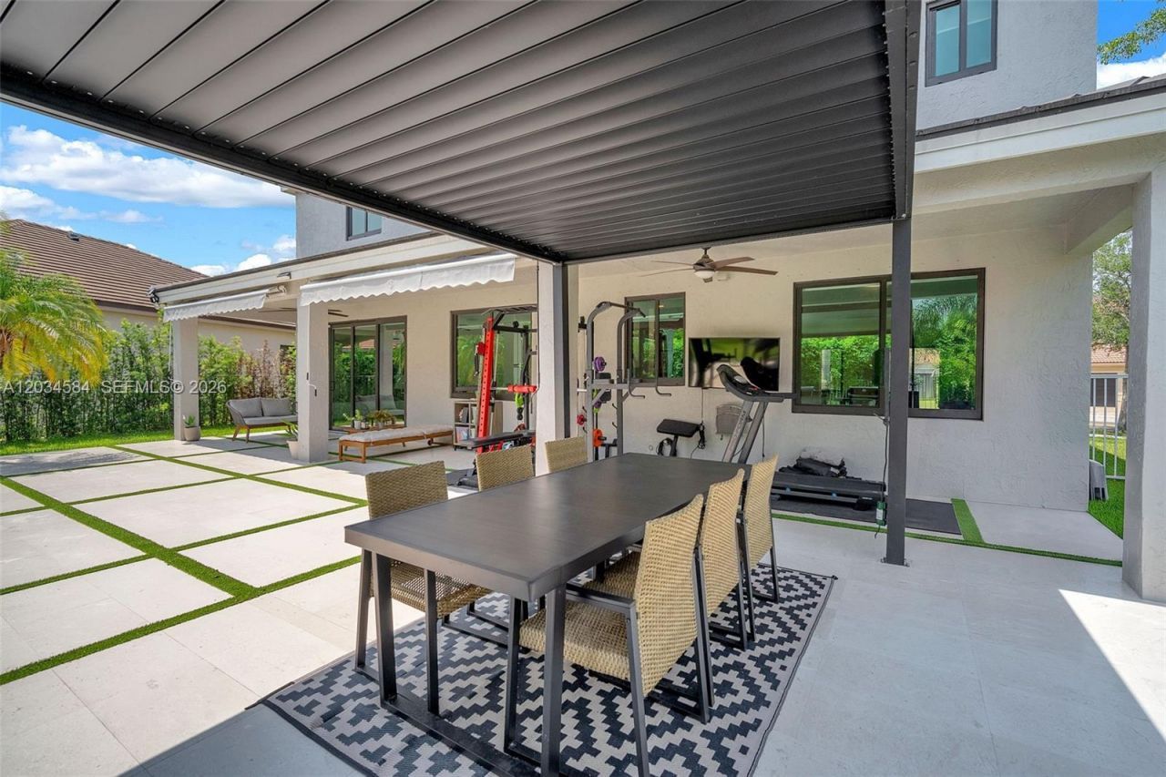 731 Tulip Cir , Weston, FL 33327 Photo