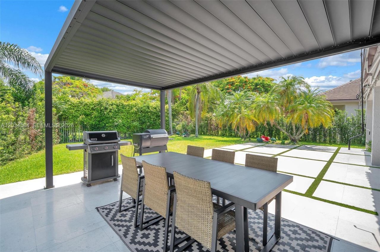 731 Tulip Cir , Weston, FL 33327 Photo