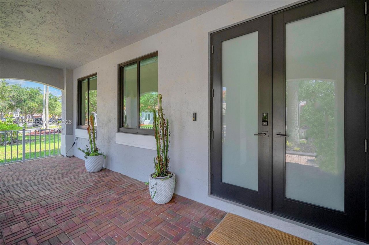 731 Tulip Cir , Weston, FL 33327 Photo