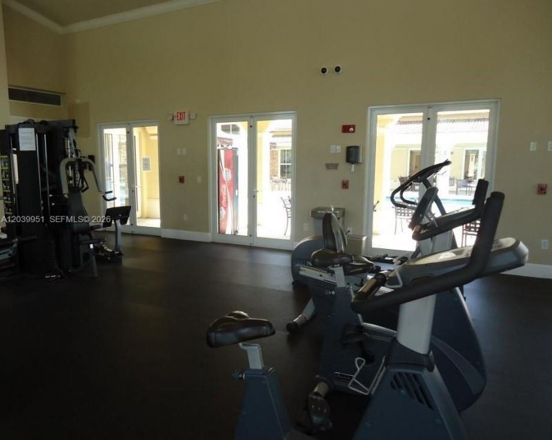 930 NE 34th Ave, Unit 202, Homestead, FL 33033 Photo