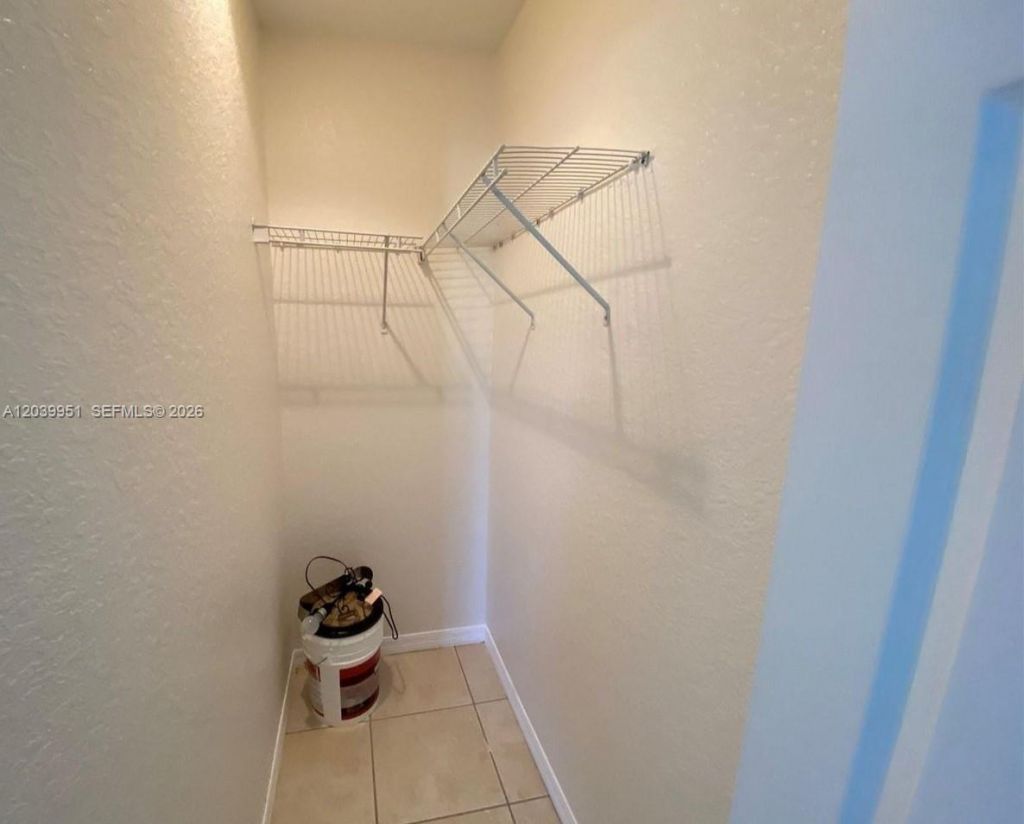 930 NE 34th Ave, Unit 202, Homestead, FL 33033 Photo