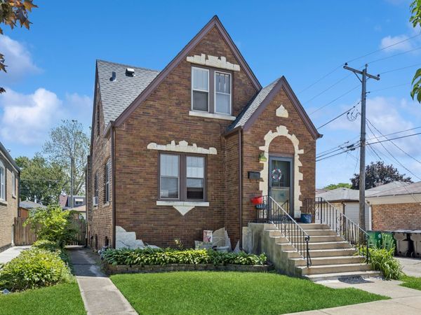 3835 Maple Avenue , Berwyn, IL 60402