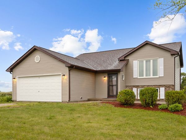 3765 N IL State Route 71 , Sheridan, IL 60551