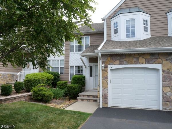 62 Knoll Ct, Long Hill, NJ 07946