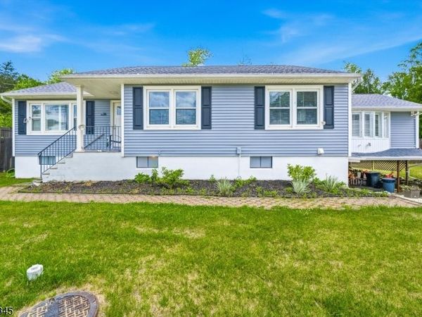 36 Forest Rd, Green, NJ 07821