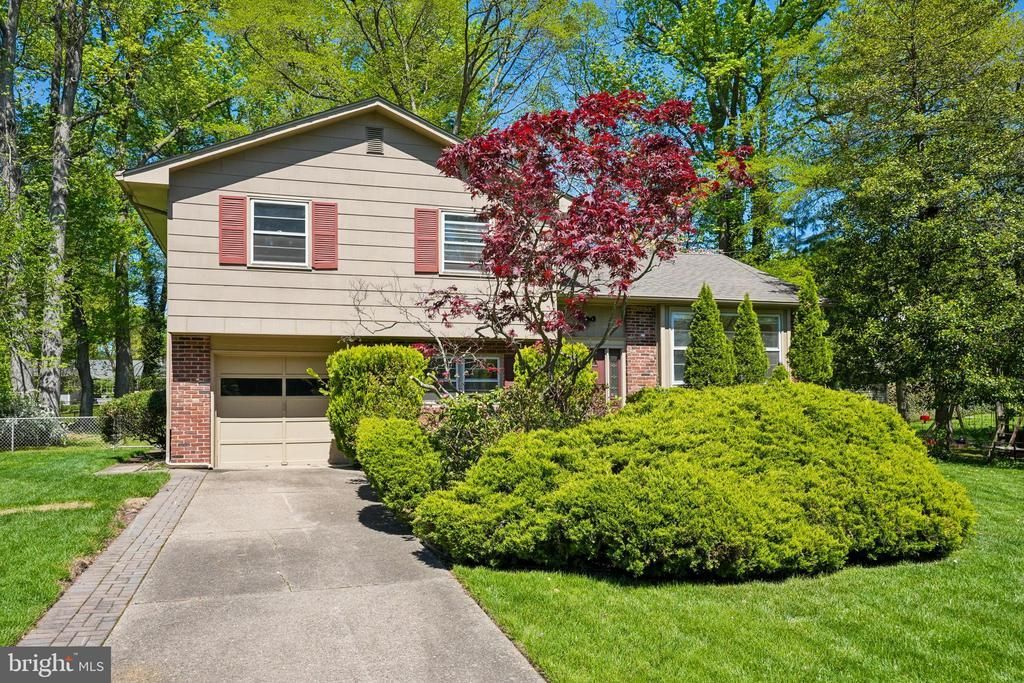 1212 Hollis Avenue, Cherry Hill, NJ 08002 Main Photo