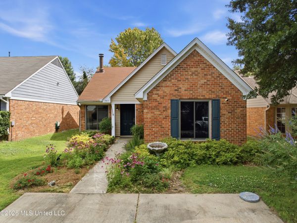 907 Mcgowan Drive, Southaven, MS 38671