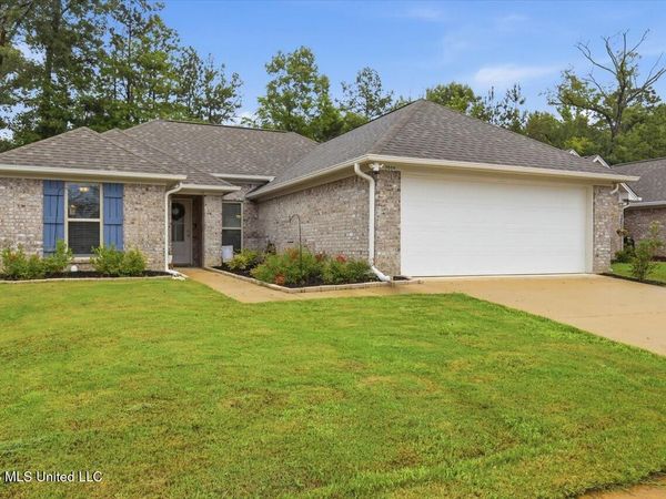 2059 Pebble Creek Drive, Brandon, MS 39042