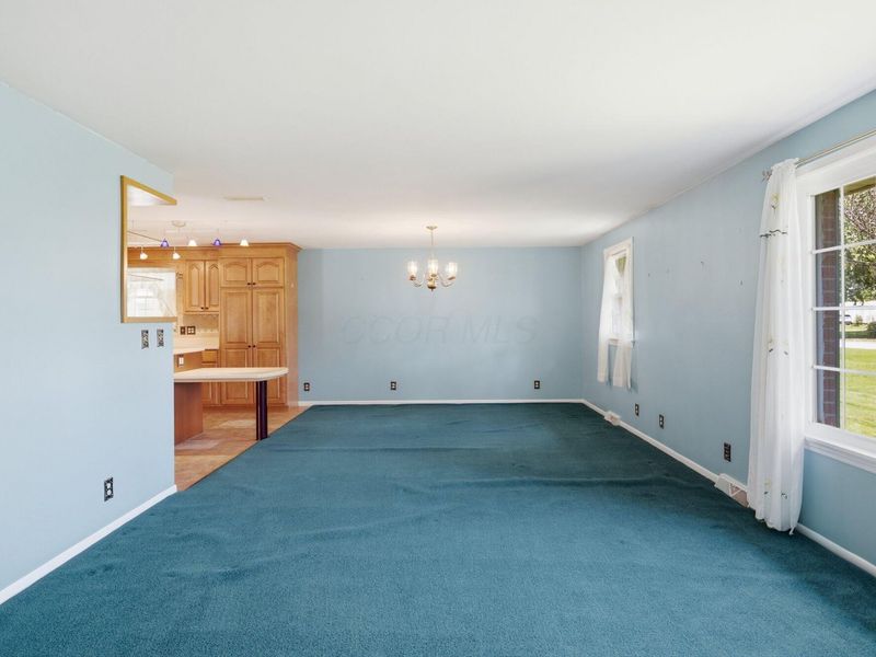 665 Edgefield Drive, Marion, OH 43302 Photo 12