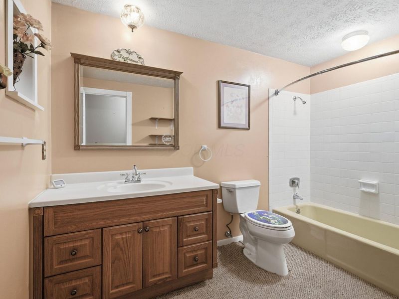 665 Edgefield Drive, Marion, OH 43302 Photo 21