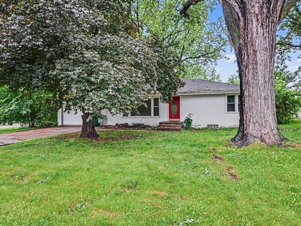 1708 Lydia Avenue W, Roseville, MN 55113