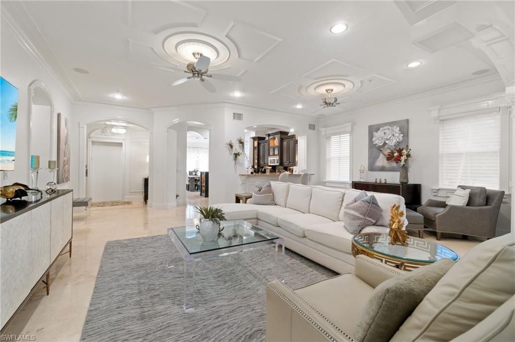 2650 Bolero Dr, Unit 7-2, Naples, FL 34109 Photo