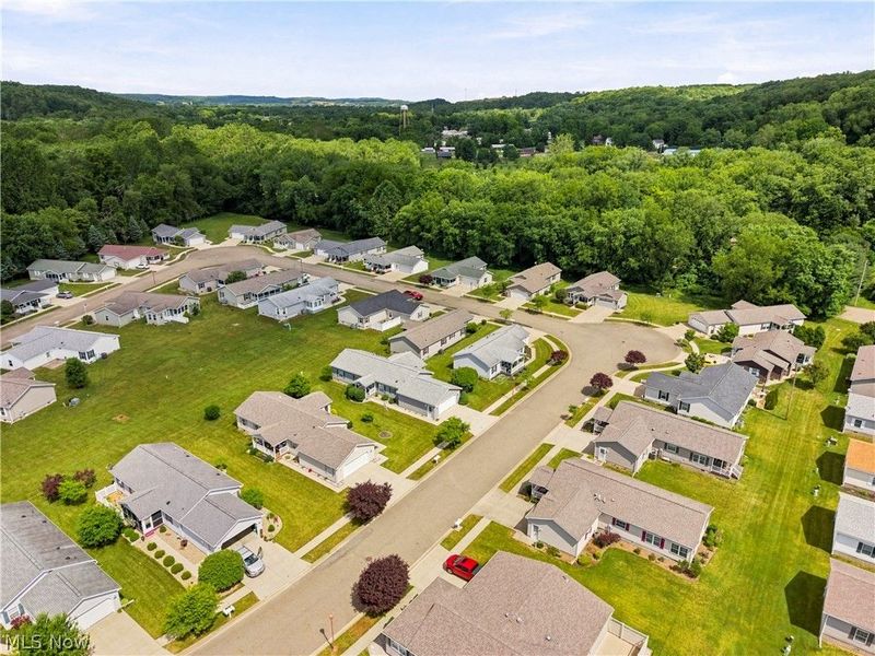 313 Gemini Drive, Dover, OH 44622 Photo 32
