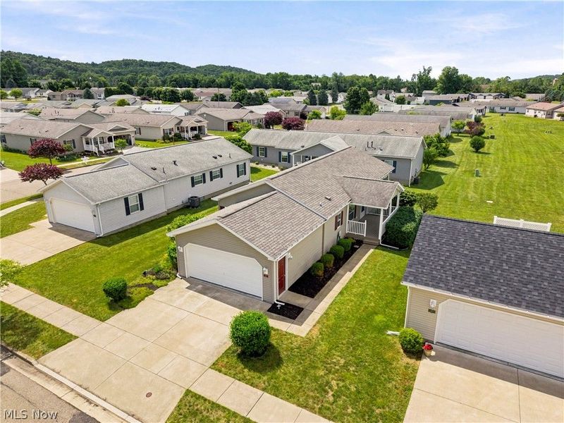 313 Gemini Drive, Dover, OH 44622 Photo 4