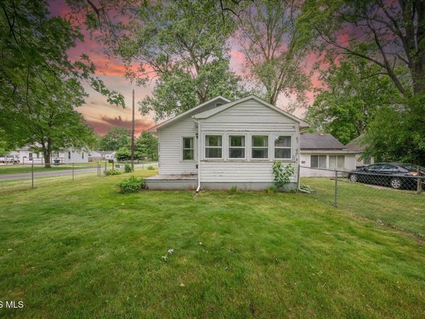 6003 Livingston Drive , Toledo, OH 43613