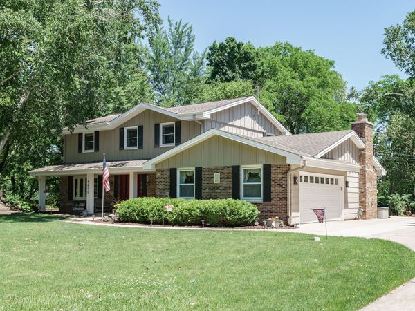5600 S Kurtz Rd, Hales Corners, WI 53130