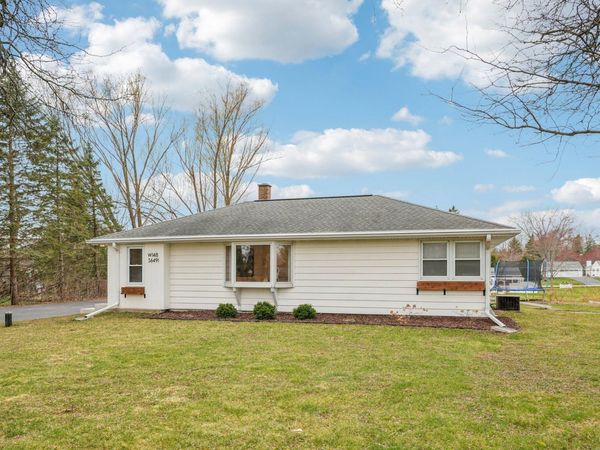 W148S6491 Brookside Dr, Muskego, WI 53150