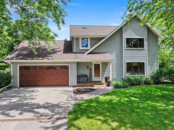 N71W23400 Homestead Rd, Sussex, WI 53089