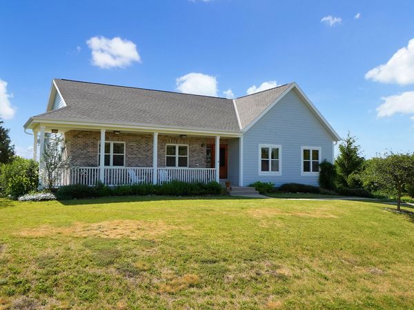 N5181 Union Hill Rd, Concord, WI 53066