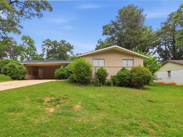 3840 Emerald North Drive , Decatur, GA 30035