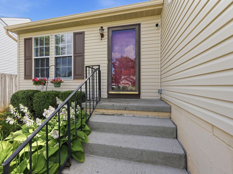 1000 Cherry Bud Drive, Columbus, OH 43228 Photo 5