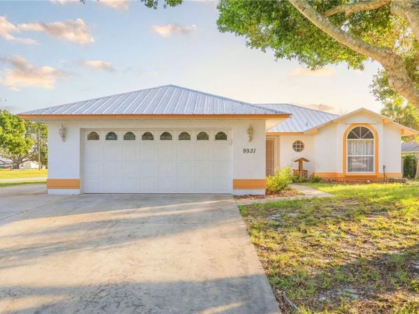 9931 Oak Street, Sebastian, FL 32976