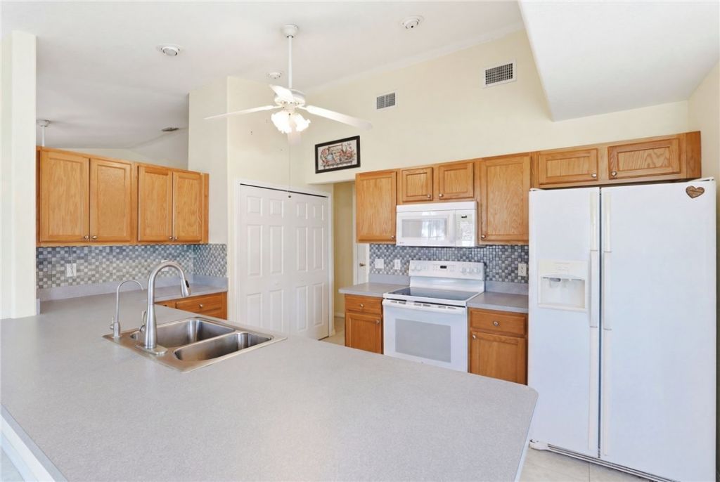 9931 Oak Street, Sebastian, FL 32976 Photo