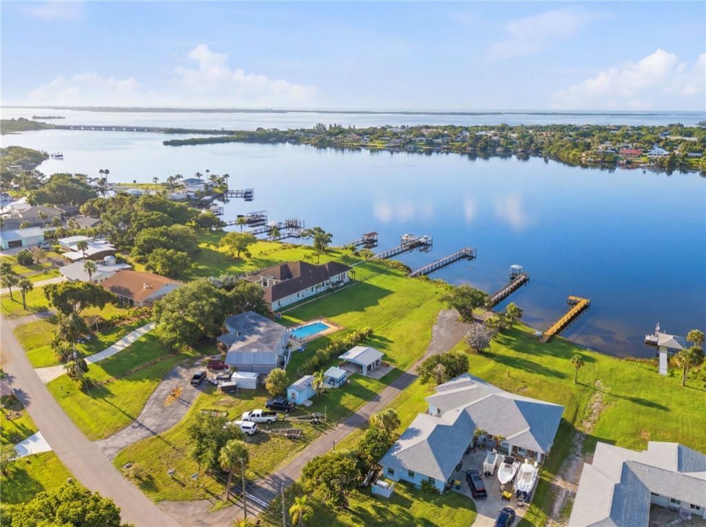 9931 Oak Street, Sebastian, FL 32976 Photo