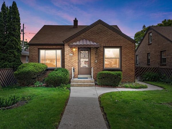 3322 S Dayfield AVENUE, Milwaukee, WI 53207