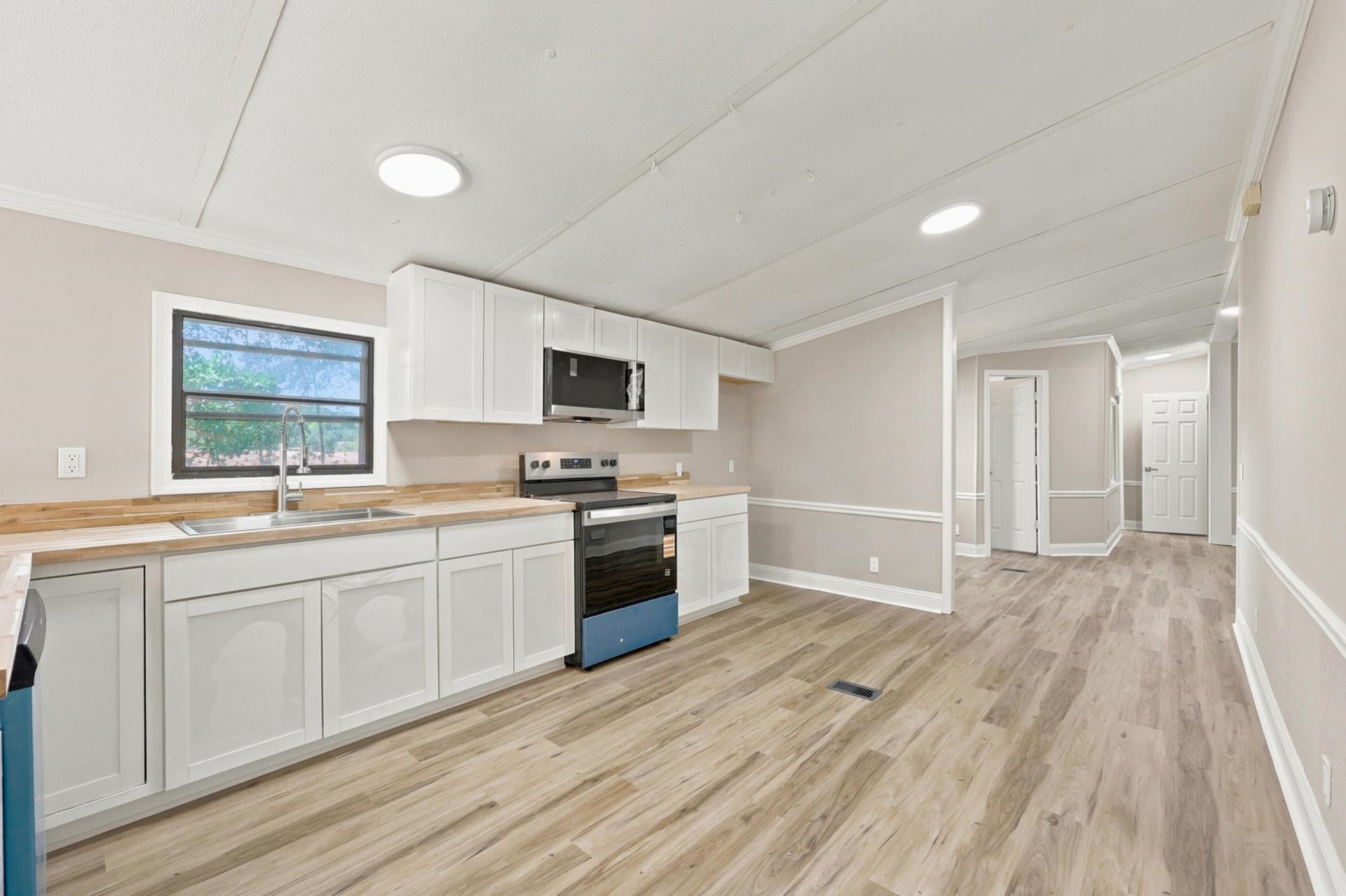 1922 N Twisted Oak Dr. Photo 13